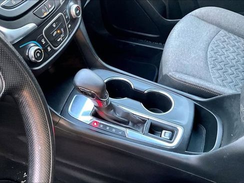 Used 2022 Chevrolet Equinox LT image 15