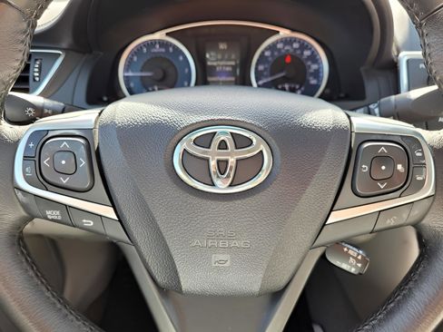 Used 2017 Toyota Camry XLE image 33