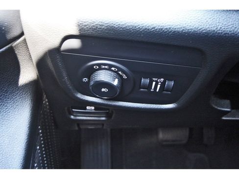 Used 2023 Jeep Grand Cherokee L Limited image 22