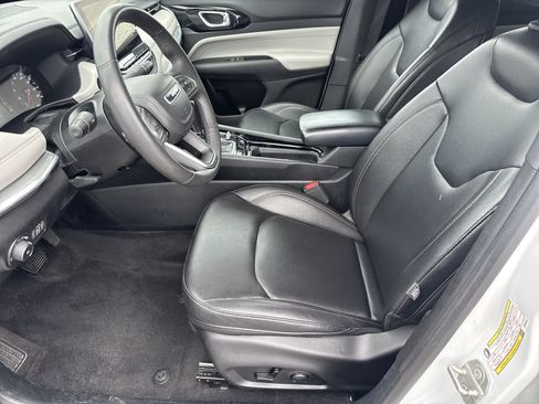 Used 2024 Jeep Compass Limited AWD/4WD image 5