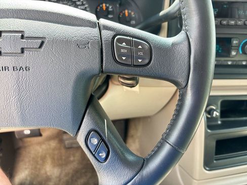 Used 2003 Chevrolet Tahoe LT AWD/4WD image 32