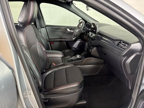 Used 2024 Ford Escape ST-Line image 14