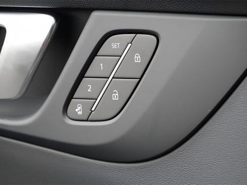 New 2026 Buick Enclave Sport Touring w/ Power Package image 19