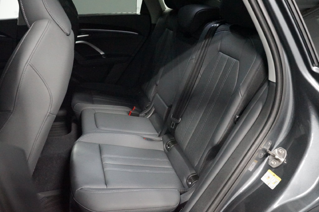 Used 2025 Audi Q5 Premium Plus AWD/4WD image 29