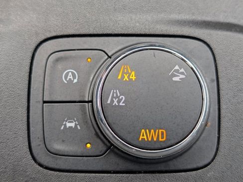 Used 2023 Chevrolet Traverse RS w/ LPO, Floor Liner Package image 29