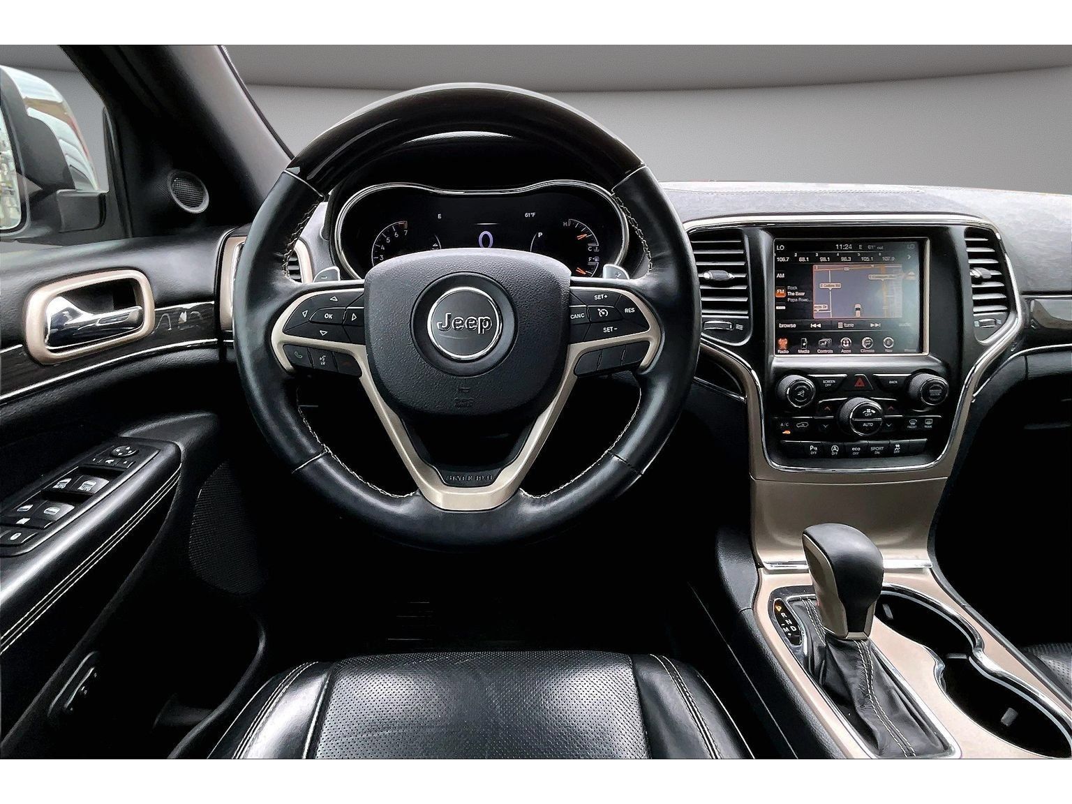 Used 2016 Jeep Grand Cherokee Overland AWD/4WD image 8