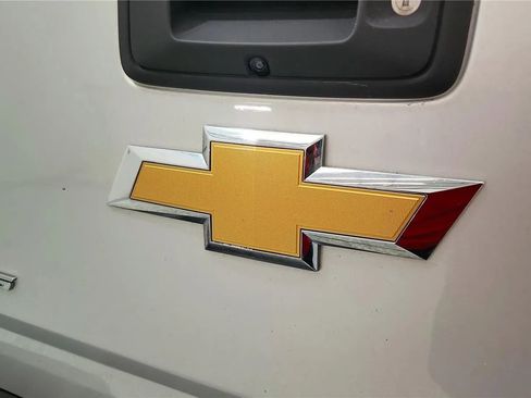 Used 2018 Chevrolet Colorado LT w/ LT Convenience Package image 16