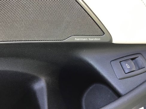 Used 2019 BMW 540i image 21