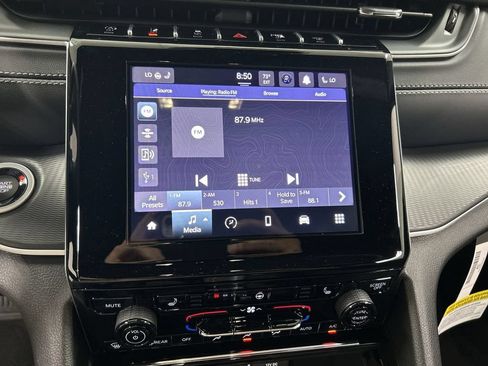 New 2026 Jeep Grand Cherokee Laredo X AWD/4WD image 15