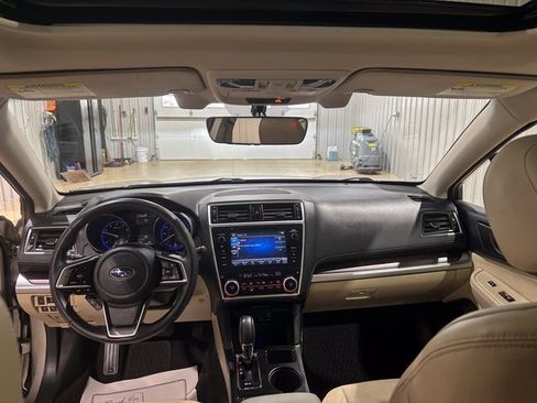 Used 2018 Subaru Outback 2.5i Limited image 22