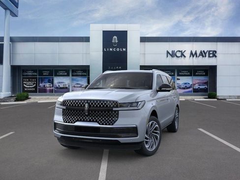 New 2025 Lincoln Navigator Reserve image 2
