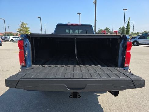 Used 2024 Chevrolet Silverado 2500 High Country w/ Technology Package AWD/4WD image 16