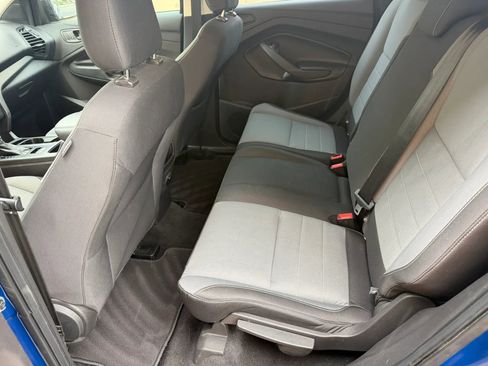 Used 2019 Ford Escape S image 12