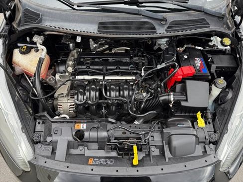 Used 2019 Ford Fiesta SE w/ Equipment Group 201A FWD image 18