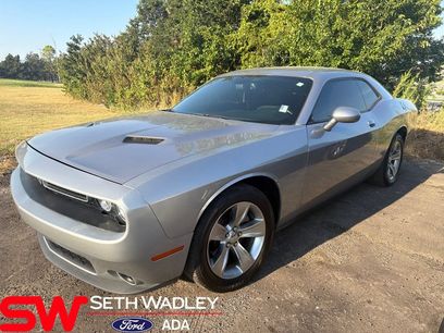 Used 2016 Dodge Challenger SXT