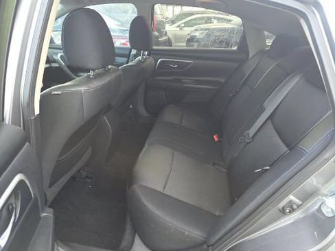 Used 2017 Nissan Altima 2.5 SR FWD image 10