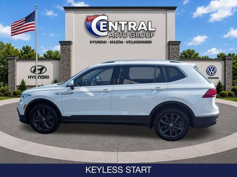 Certified 2024 Volkswagen Tiguan SE AWD/4WD image 5