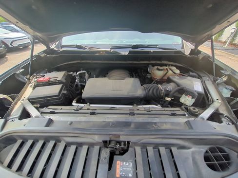 Used 2021 Chevrolet Silverado 1500 LTZ w/ Z71 Off-Road Package AWD/4WD image 37