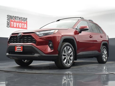 Used 2023 Toyota RAV4 XLE Premium image 34