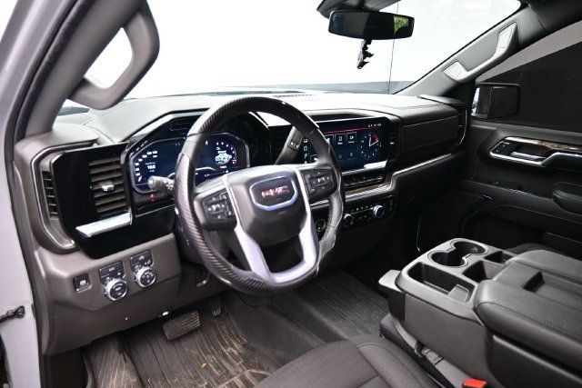 Used 2024 GMC Sierra 1500 Elevation AWD/4WD image 15
