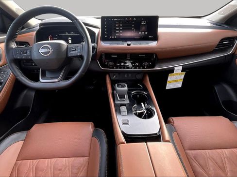 Used 2025 Nissan Rogue Platinum w/ Platinum Premium Package FWD image 31