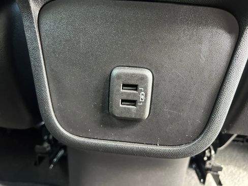 Used 2024 GMC Terrain SLE image 26