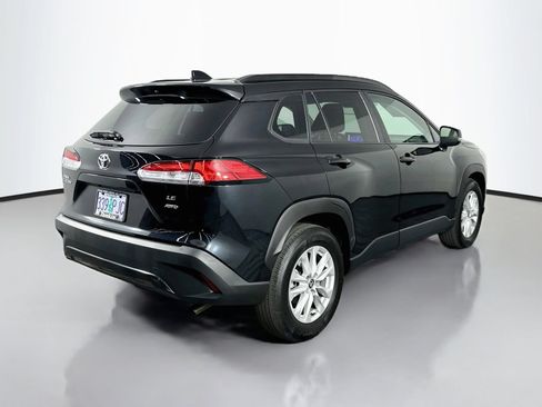 Certified 2023 Toyota Corolla Cross LE w/ Moonroof Package AWD/4WD image 7