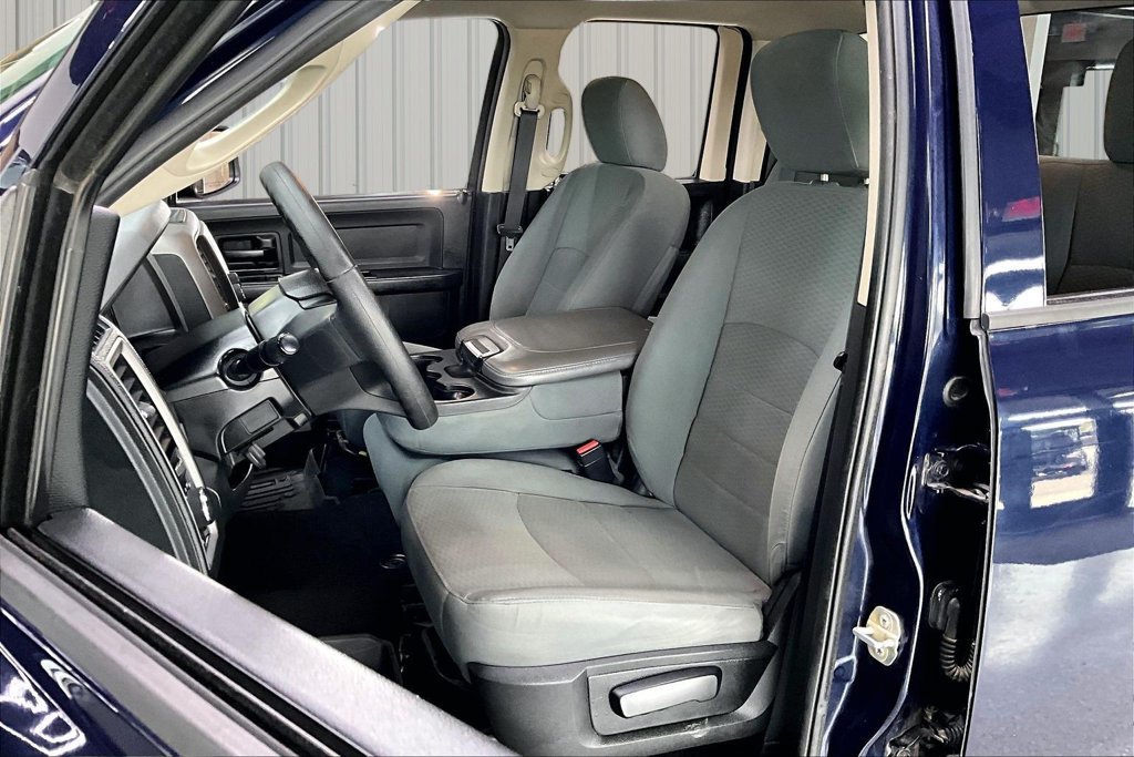 Used 2017 RAM 1500 ST w/ SXT Appearance Group AWD/4WD image 19