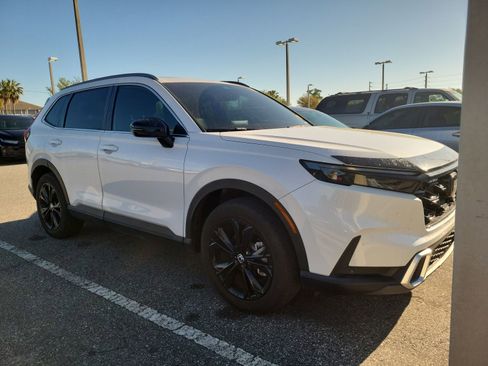 Certified 2024 Honda CR-V Sport Touring image 3