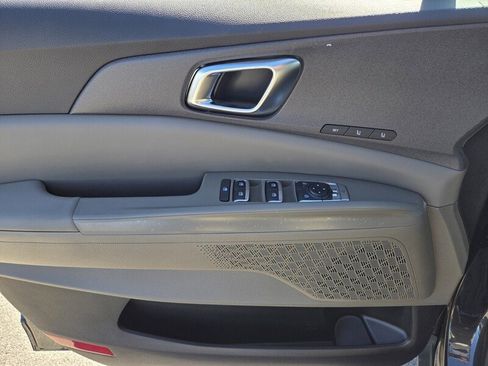 New 2026 Kia Carnival SX image 11