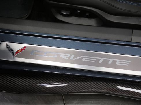 Used 2019 Chevrolet Corvette ZR1 RWD image 29