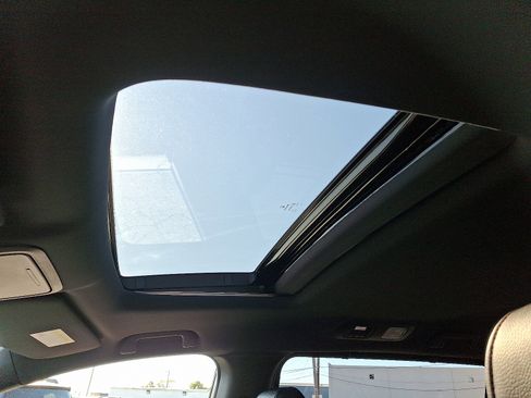 Used 2023 Honda Odyssey Sport image 17