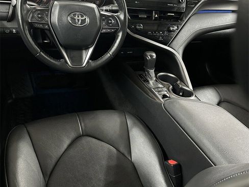 Used 2022 Toyota Camry XSE image 25