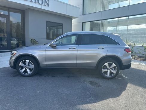 Used 2022 Mercedes-Benz GLC 300 GLC 300 w/ Premium Package Lite image 11
