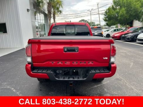 Used 2022 Toyota Tacoma TRD Sport w/ TRD Premium Sport Package AWD/4WD image 34