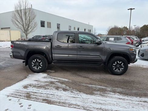 Certified 2023 Toyota Tacoma TRD Off-Road image 7