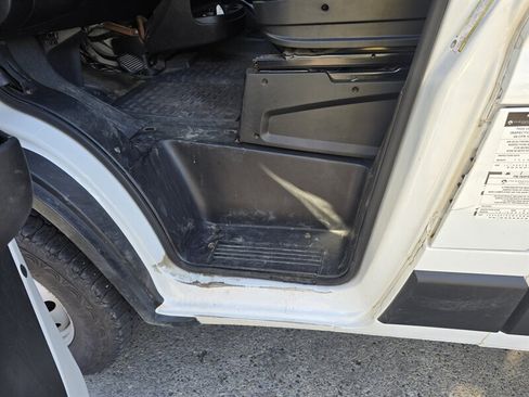 Used 2023 RAM ProMaster 2500 FWD image 33