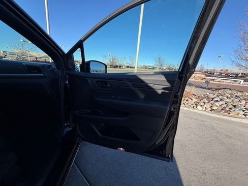 Used 2025 Honda Odyssey Sport-L image 28