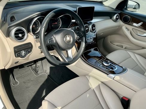 Used 2017 Mercedes-Benz GLC 300 image 37