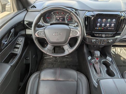 Used 2023 Chevrolet Traverse RS w/ LPO, Cargo Package AWD/4WD image 18