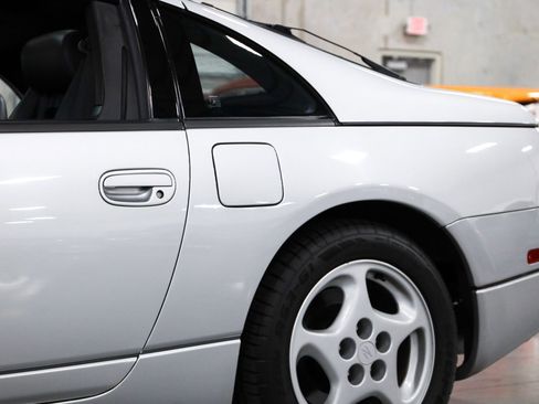 Used 1993 Nissan 300ZX Hatchback RWD image 14