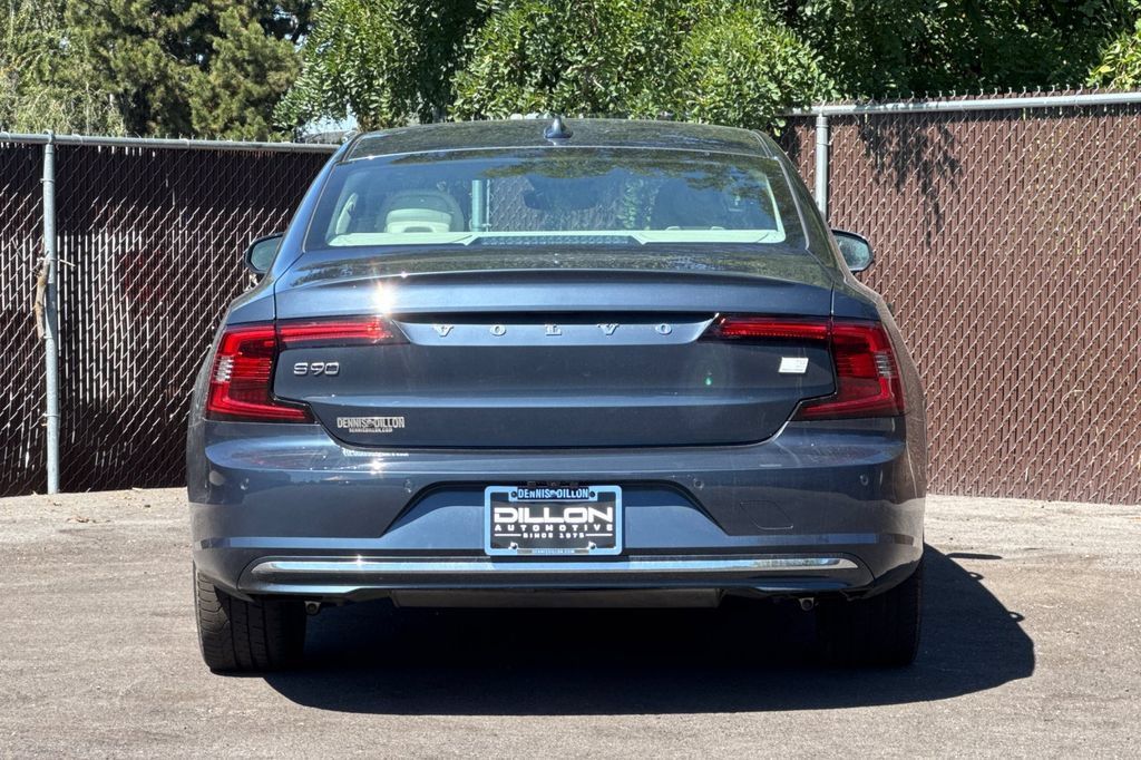 Used 2024 Volvo S90 T8 Ultimate AWD/4WD image 8