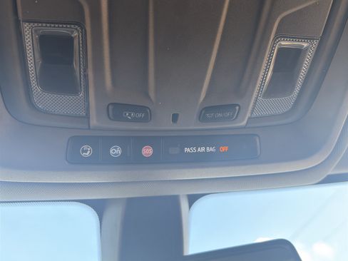 Used 2022 Chevrolet Silverado 1500 RST AWD/4WD image 24