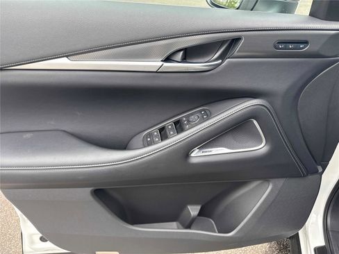 Certified 2025 INFINITI QX60 Luxe w/ Black Edition image 10