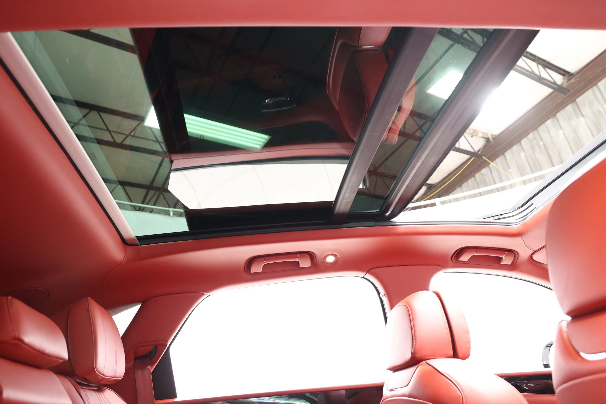 Used 2022 Bentley Bentayga AWD/4WD image 99