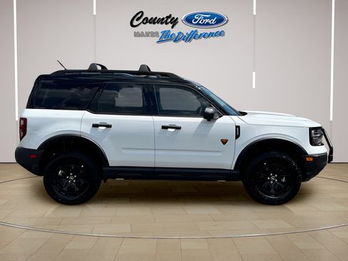 Used 2025 Ford Bronco Sport Badlands w/ Sasquatch Badlands Package AWD/4WD image 8