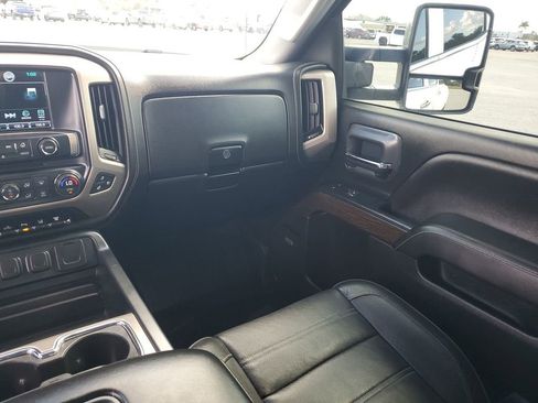 Used 2017 GMC Sierra 3500 Denali w/ Duramax Plus Package image 11
