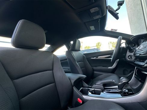 Certified 2017 Honda Accord LX-S image 17
