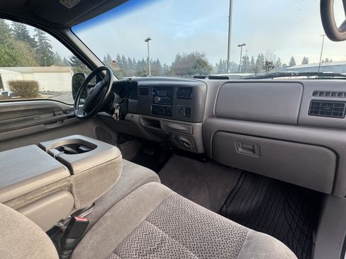 Used 2001 Ford F250 XLT image 8