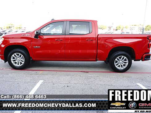 Used 2023 Chevrolet Silverado 1500 RST w/ Convenience Package II AWD/4WD image 4